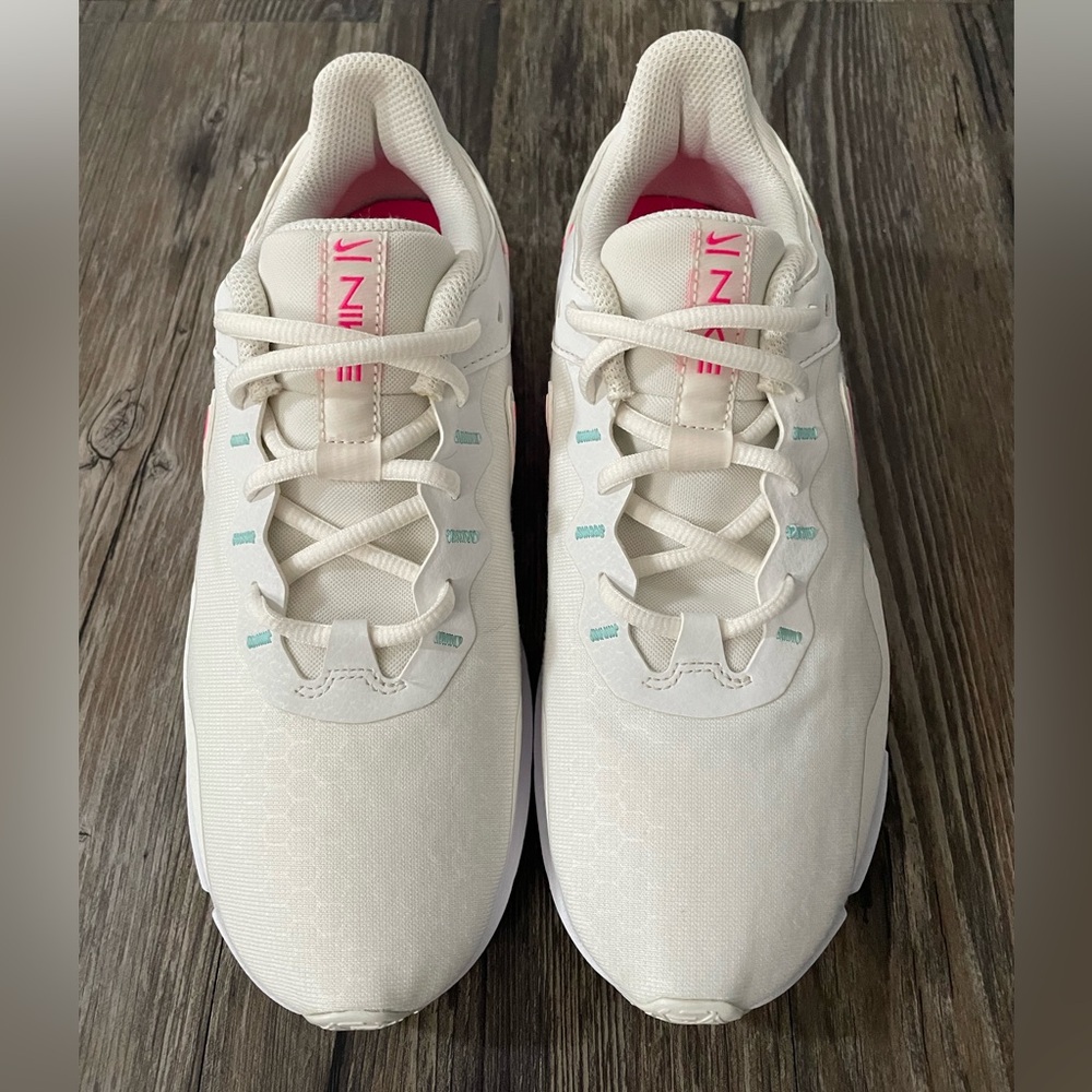 Nike Legend Essential 2 Women’s 8.5 - Picture 3 of 6
